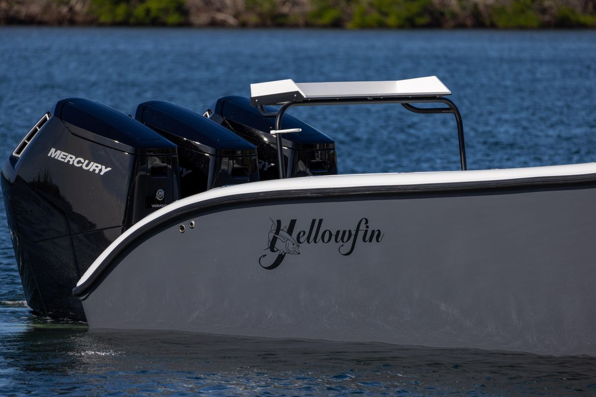 2023 Yellowfin 42 