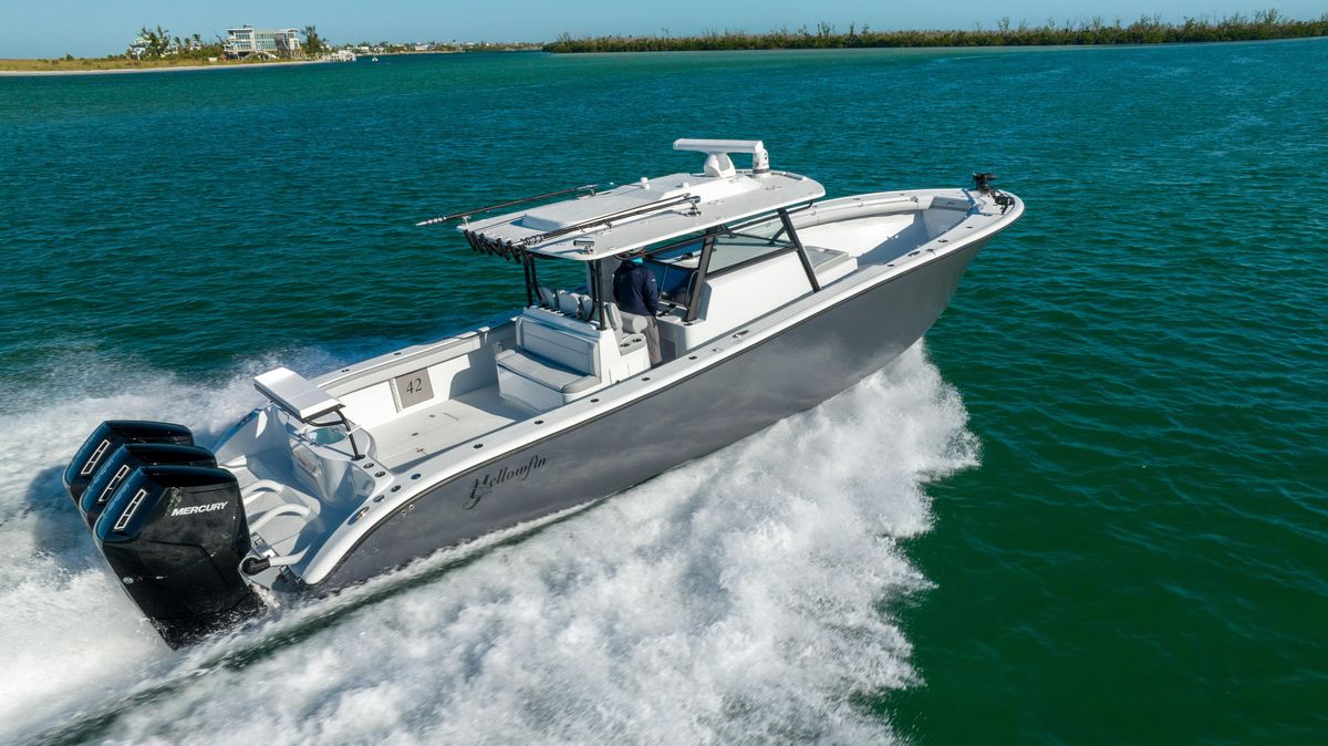2023 Yellowfin 42 