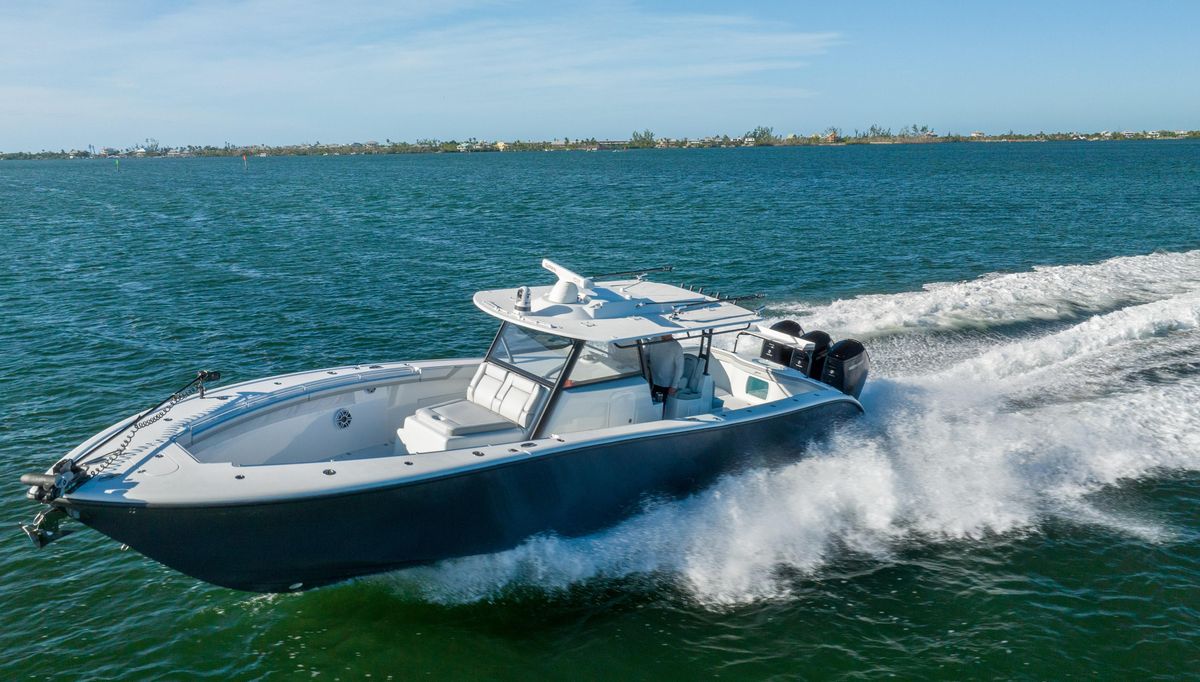 2023 Yellowfin 42 
