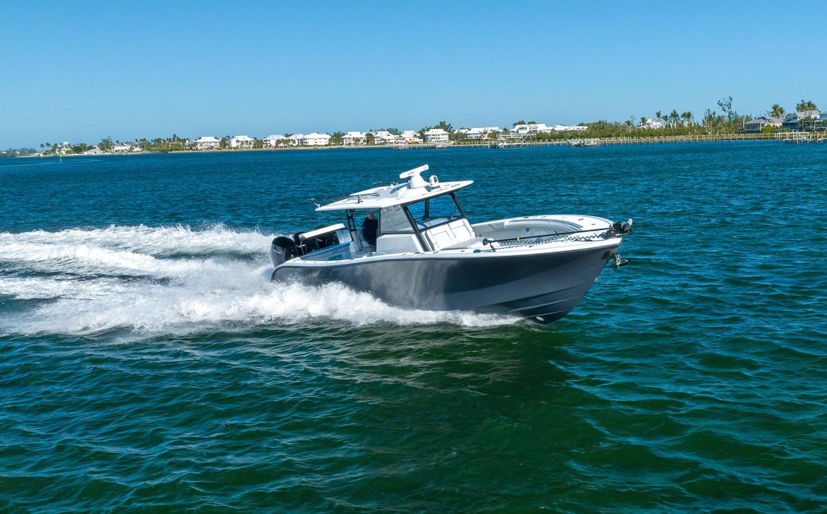 2023 Yellowfin 42 