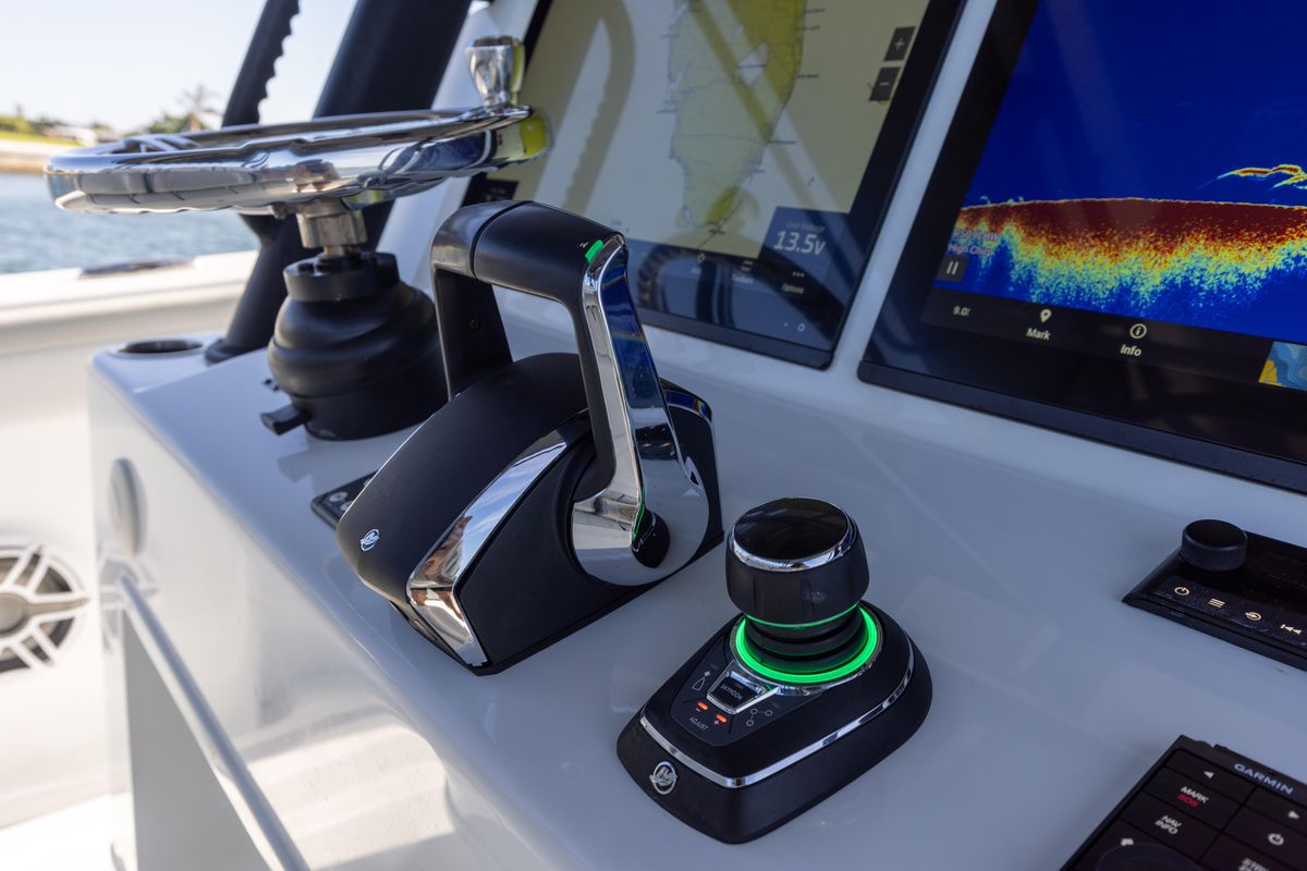 2023 Yellowfin 42 