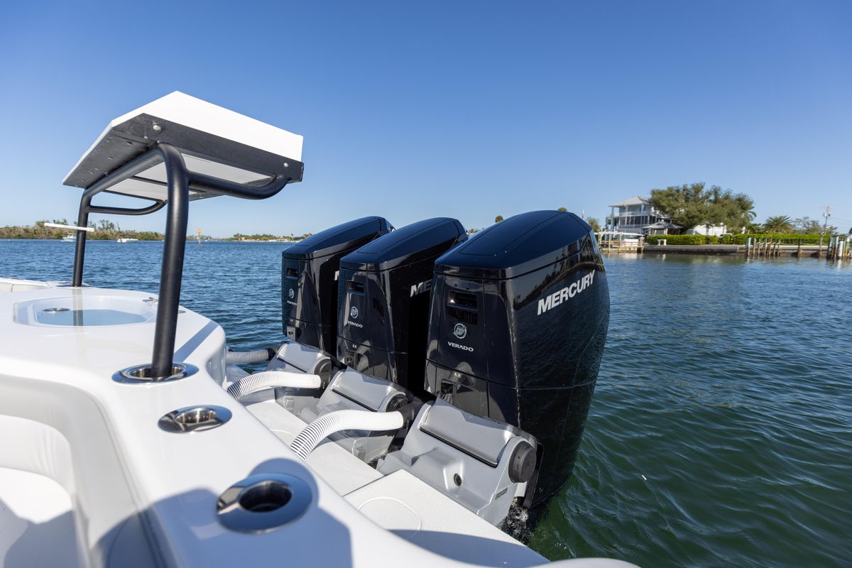 2023 Yellowfin 42 