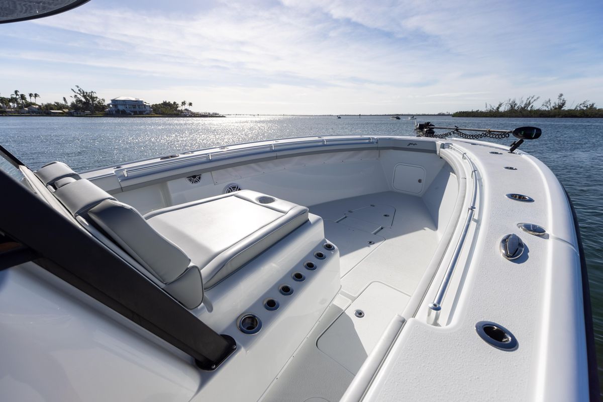 2023 Yellowfin 42 