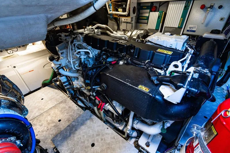 Two Bite Yacht Photos Pics 