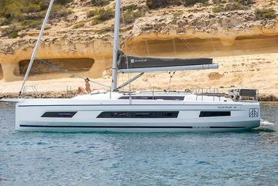 2025 Dufour 41