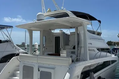 Carver 43 Motor Yacht