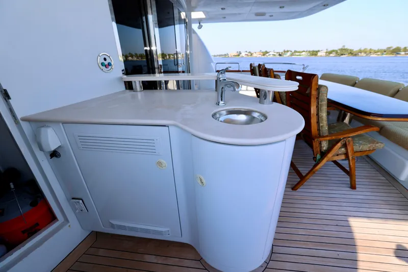 My Destiny Yacht Photos Pics 2001 DESTINY 98