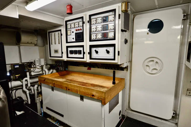 My Destiny Yacht Photos Pics 2001 DESTINY 98