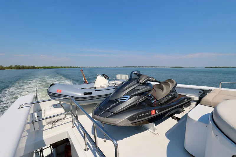 My Destiny Yacht Photos Pics 2001 DESTINY 98