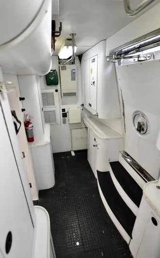 My Destiny Yacht Photos Pics 2001 DESTINY 98