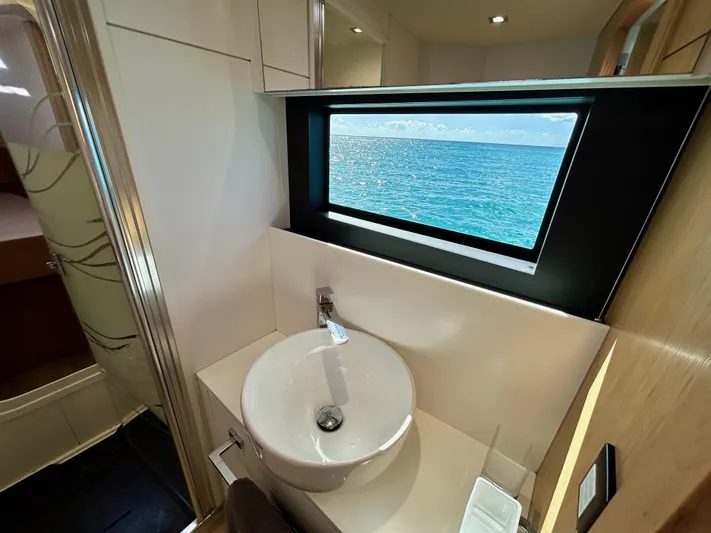 Feel So Good Yacht Photos Pics 