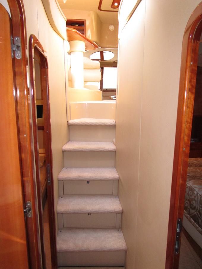 2003 Ferretti Yachts 59 