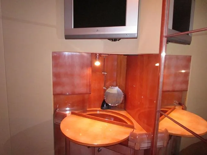 Pretty Lady Yacht Photos Pics Vanity