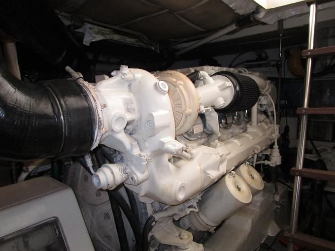 2003 Ferretti Yachts 59 