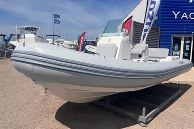 2023 Zodiac Medline 5.8