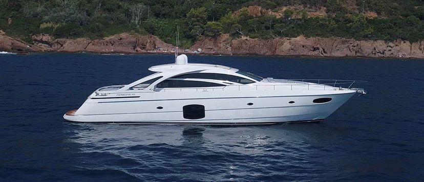 2015 Pershing 70 