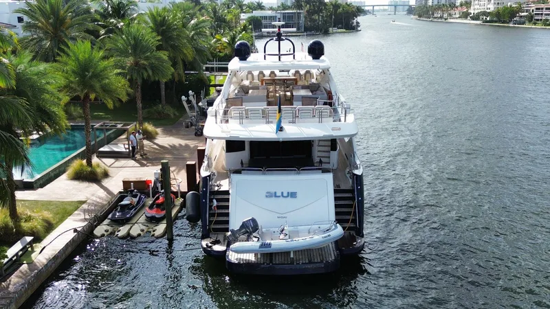 Blue Yacht Photos Pics 