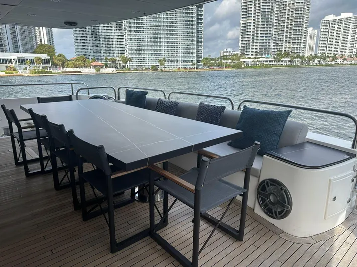 Blue Yacht Photos Pics 