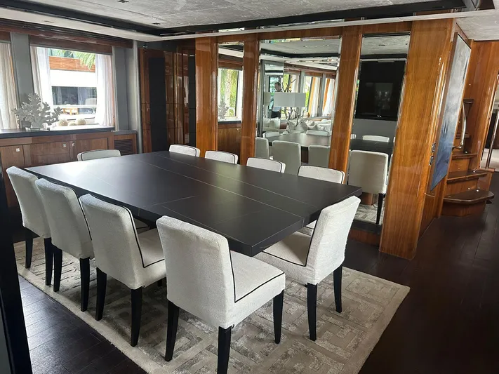 Blue Yacht Photos Pics 