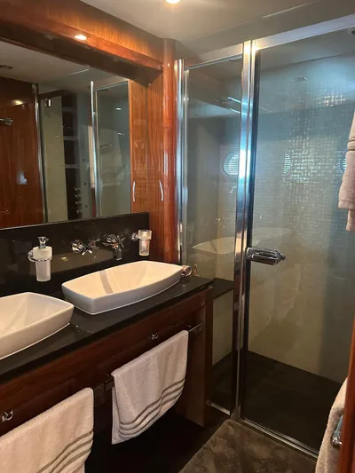 Blue Yacht Photos Pics 