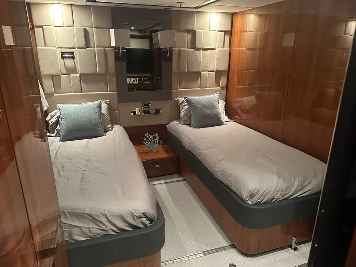 Blue Yacht Photos Pics 