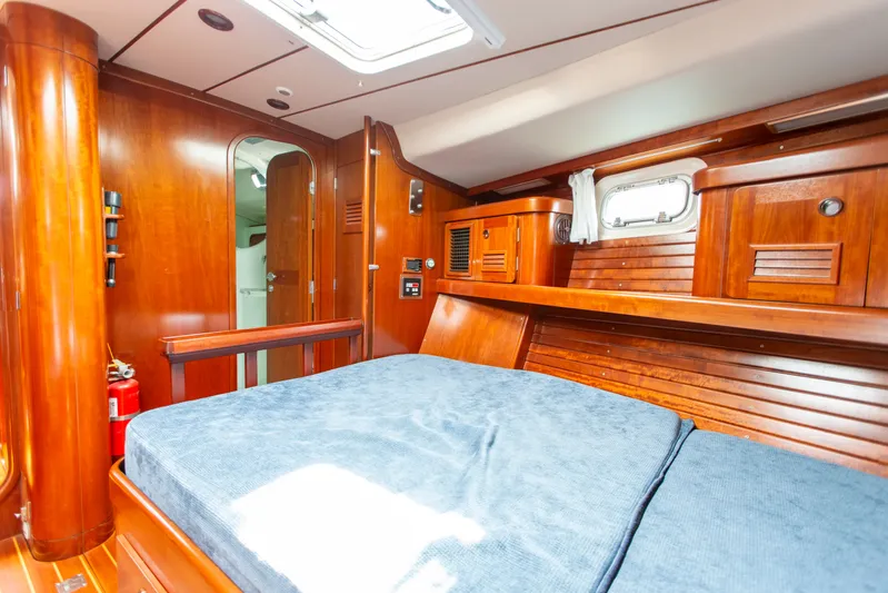 Lali Yacht Photos Pics 