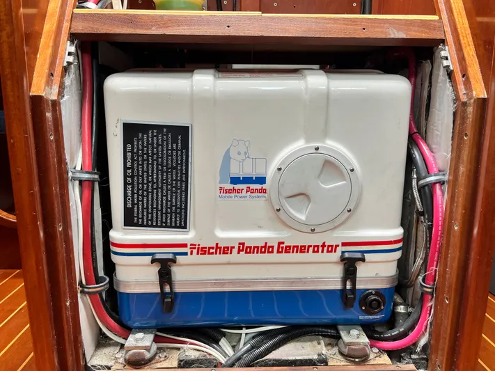 Lali Yacht Photos Pics 