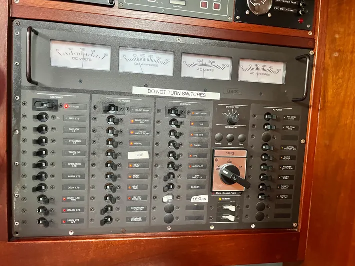 Lali Yacht Photos Pics 