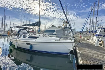 2001 Hunter 320