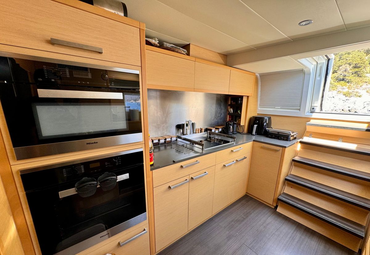 2016 Lagoon 63 