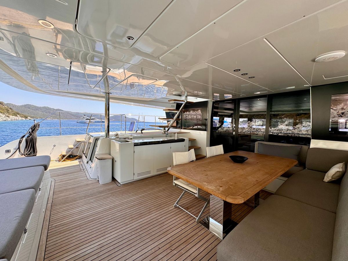 2016 Lagoon 63 