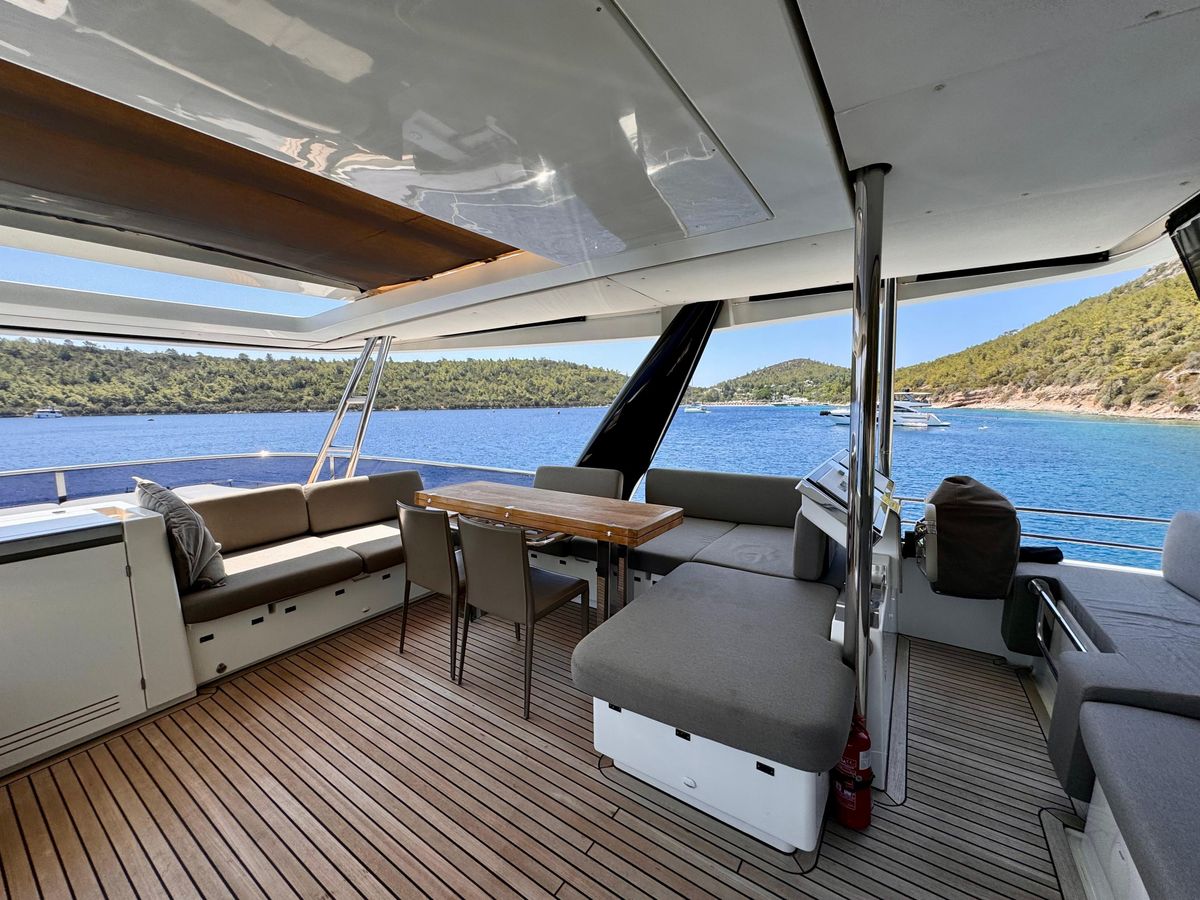 2016 Lagoon 63 