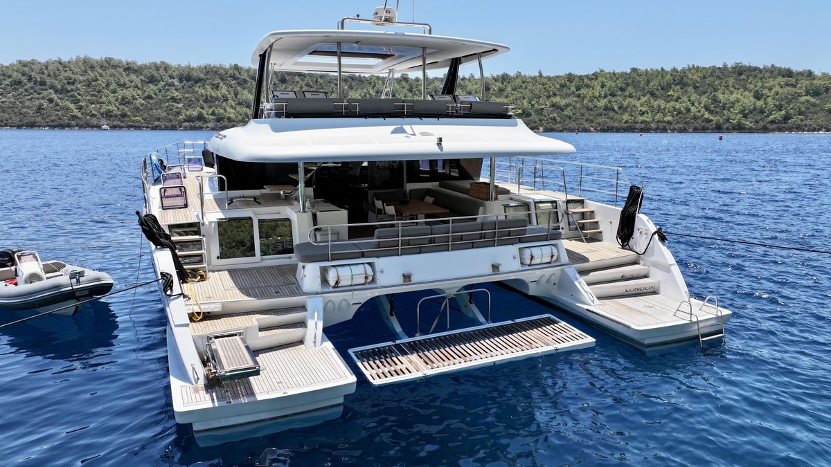 2016 Lagoon 63 