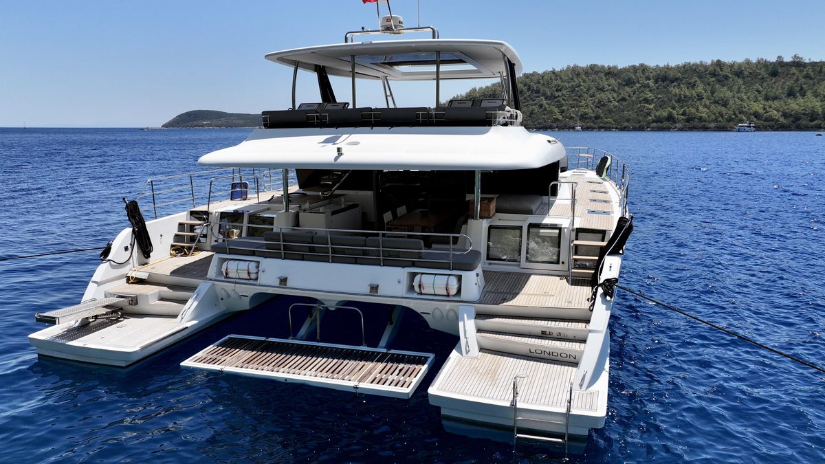 2016 Lagoon 63 
