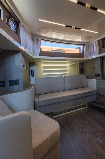 Bella Yacht Photos Pics 