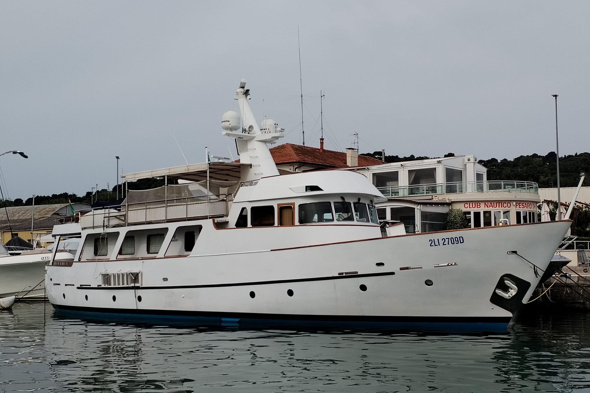 Camper & Nicholsons Sicna Navetta Poppa Tonda Acciaio