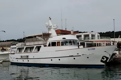 Camper & Nicholsons Sicna Navetta Poppa Tonda Acciaio