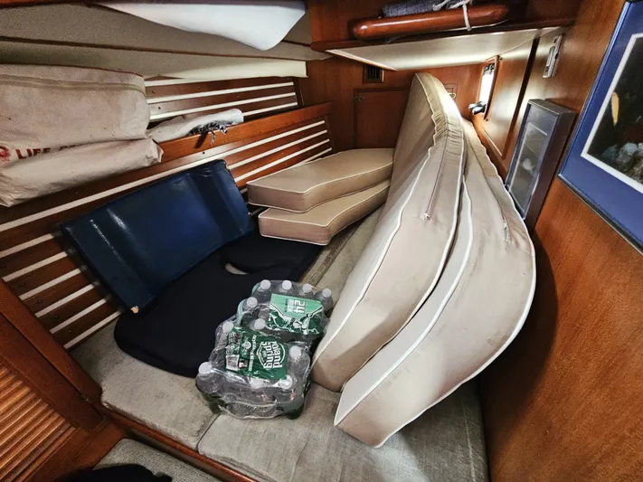 Voyager Yacht Photos Pics 