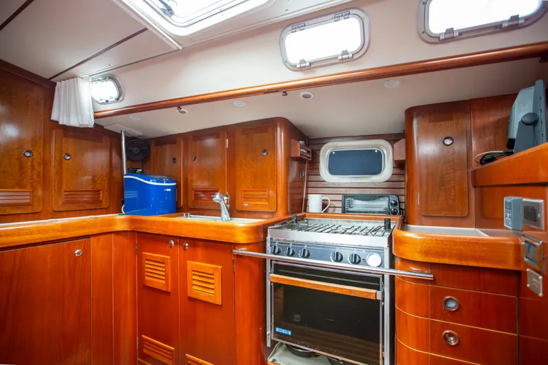 Lali Yacht Photos Pics 