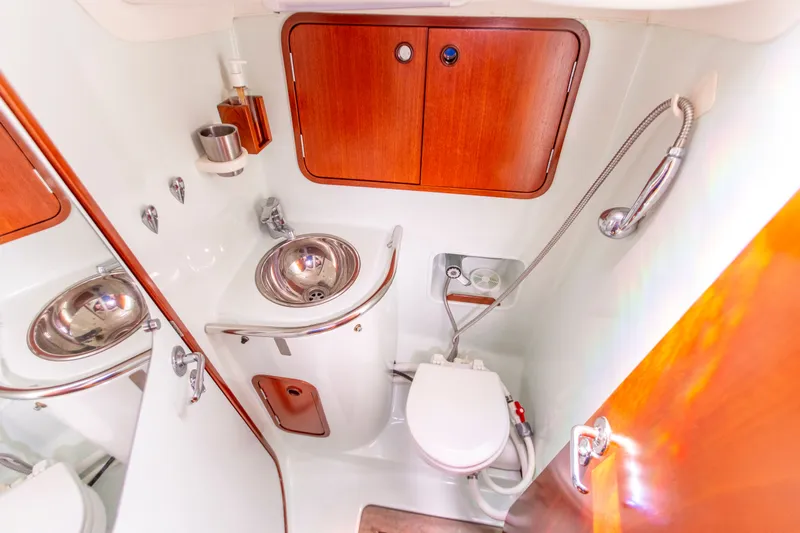 Lali Yacht Photos Pics 