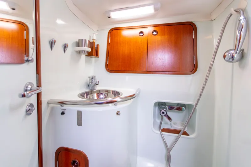 Lali Yacht Photos Pics 