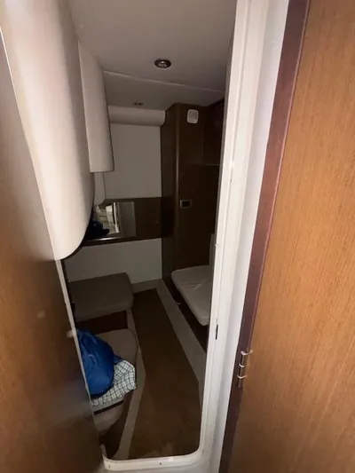  Yacht Photos Pics 2019 Sea Ray 350 Sundancer Coupe cabin interior with modern furnishings and cozy layout.