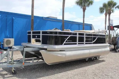 Godfrey Marine Xperience 1886 FX