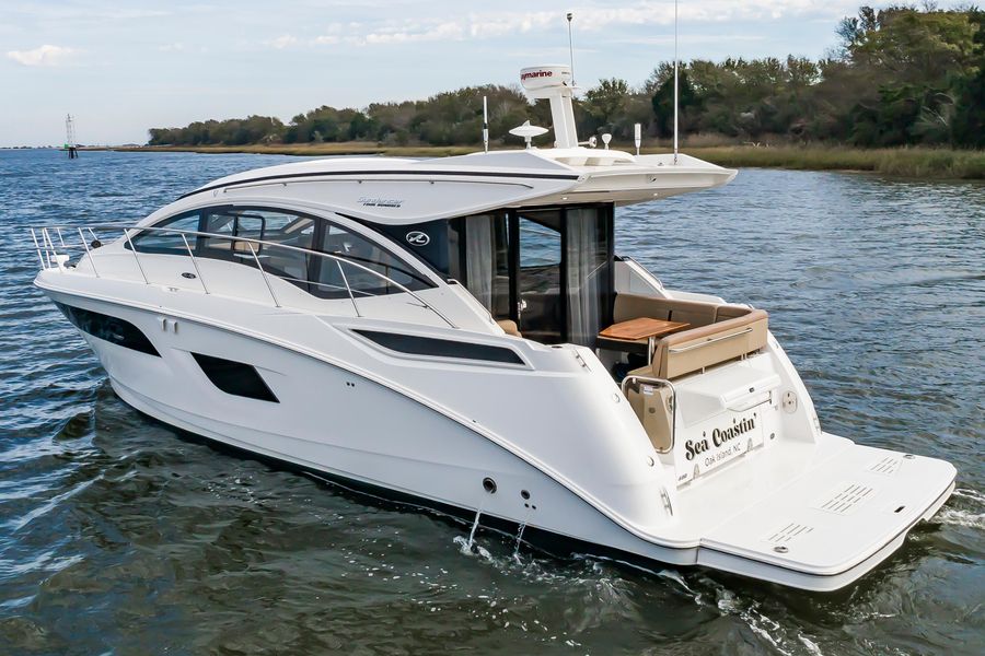 2016 Sea Ray 400 Sundancer