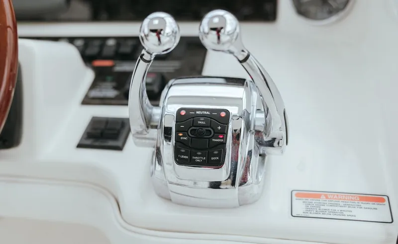  Yacht Photos Pics Close-up of 2010 Sea Ray 390 Sedan Bridge throttle controls.