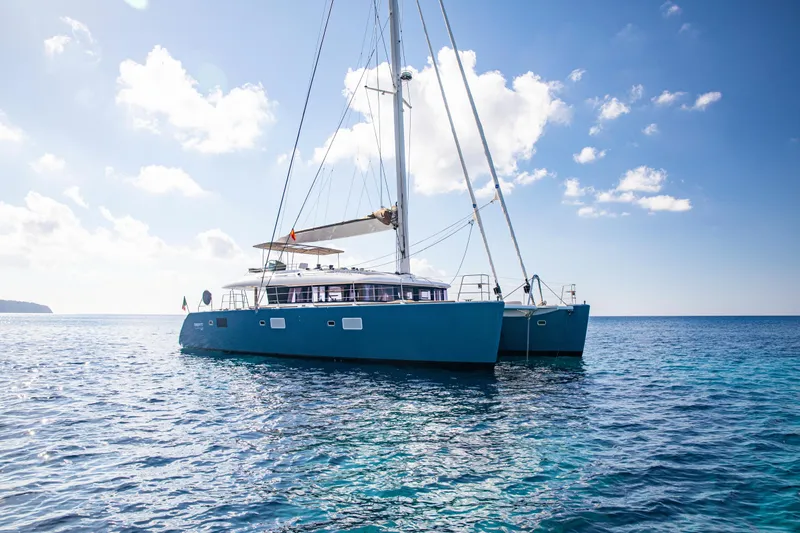 Firefly Yacht Photos Pics 