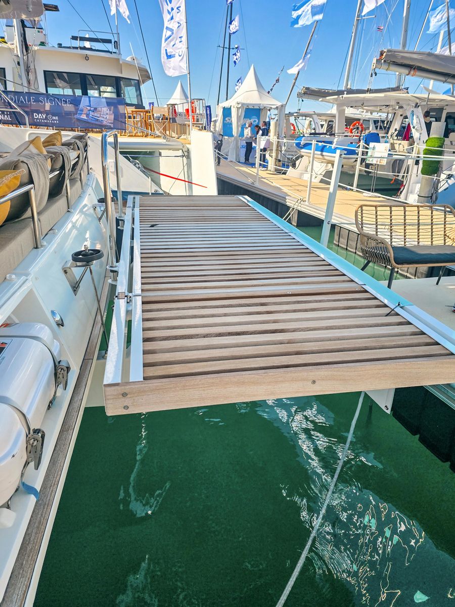2012 Lagoon 62 