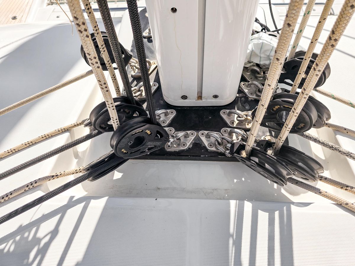 2012 Lagoon 62 