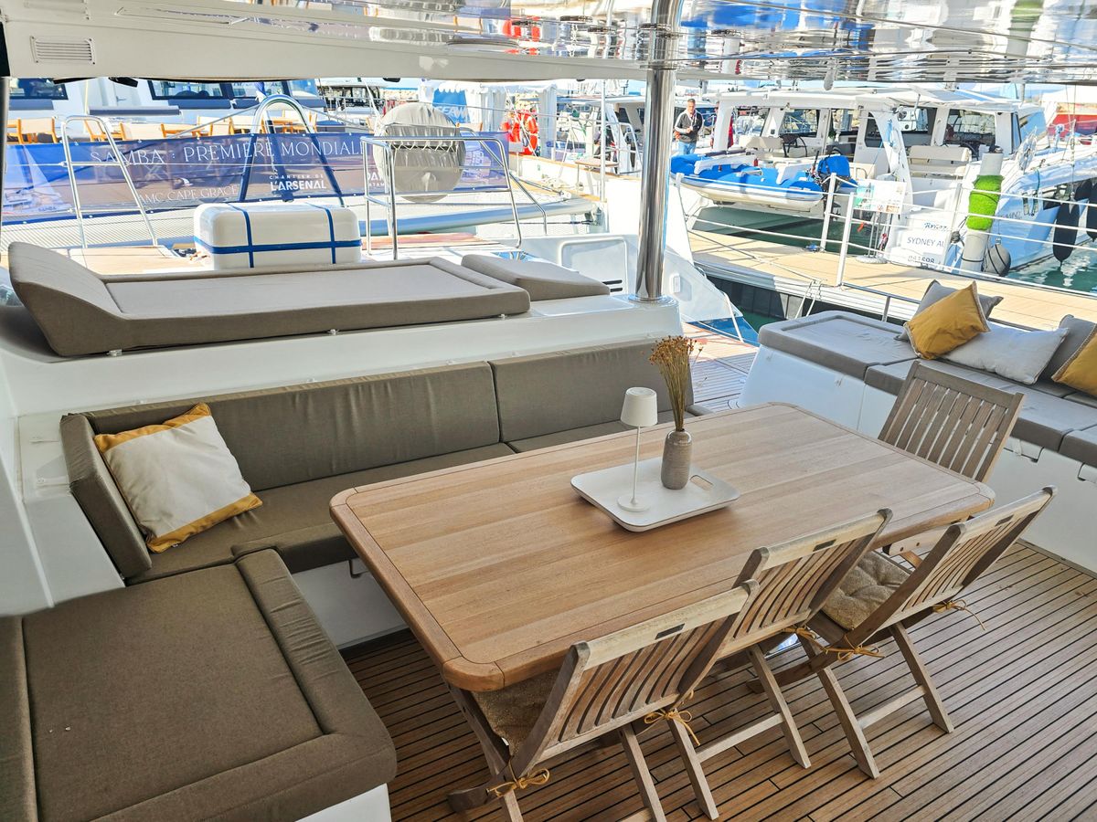 2012 Lagoon 62 