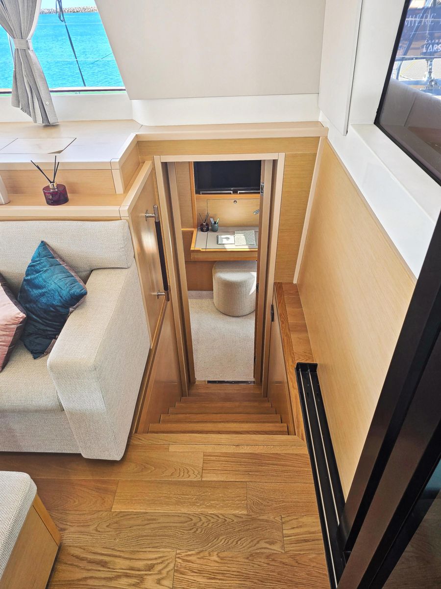 2012 Lagoon 62 